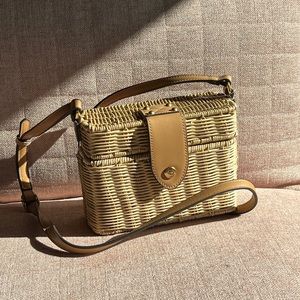 Banana Republic basket purse NWOT
